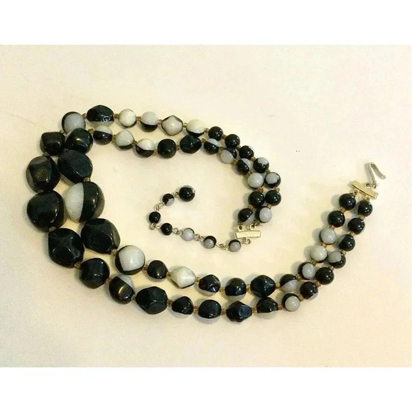 Vintage Womens Black Ivory Two Tone Double Strand with Extension Beaded Necklace - Picture 6 of 9
